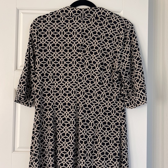 Beautiful Laundry Dress! - Picture 5 of 7